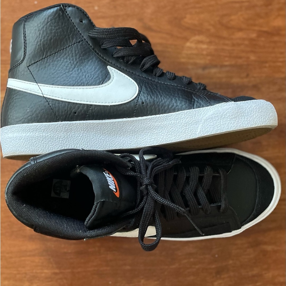 Nike Blazer Mid '77
Big Kids' Shoes | Work out sneakers. Women’s 7.5-8